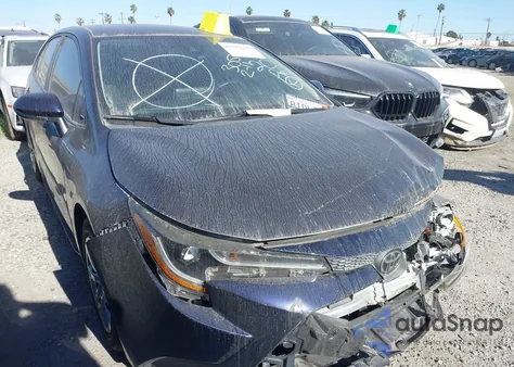 2021 Toyota Corolla Le z USA, uszkodzony, nr VIN 5YFEPMAE0MP163729